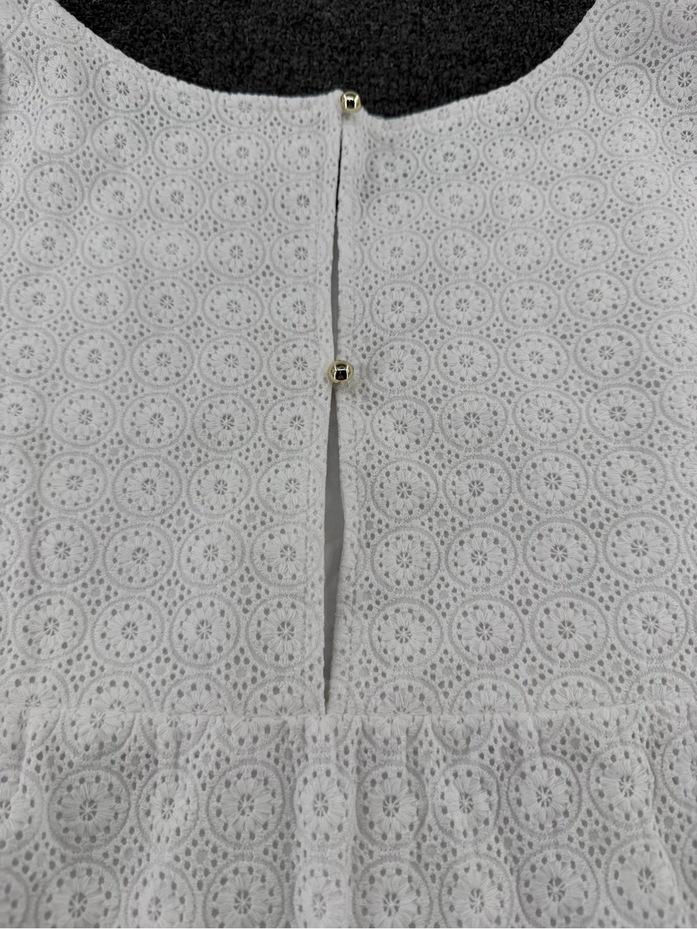Lauren James Newport Tiered Shoulder Knot Dress/White Eyelet/Size: Large - Picture 5 of 16